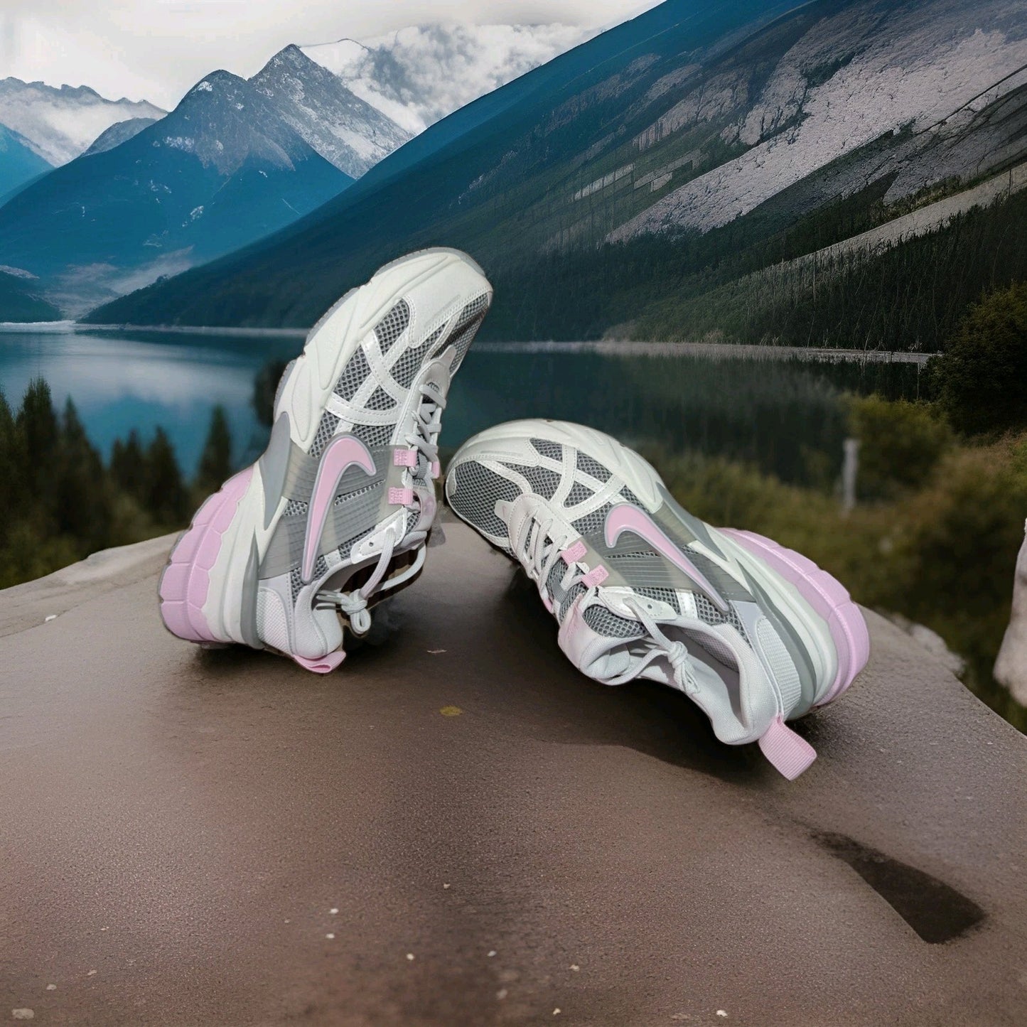 Nike V2K Run Trainers