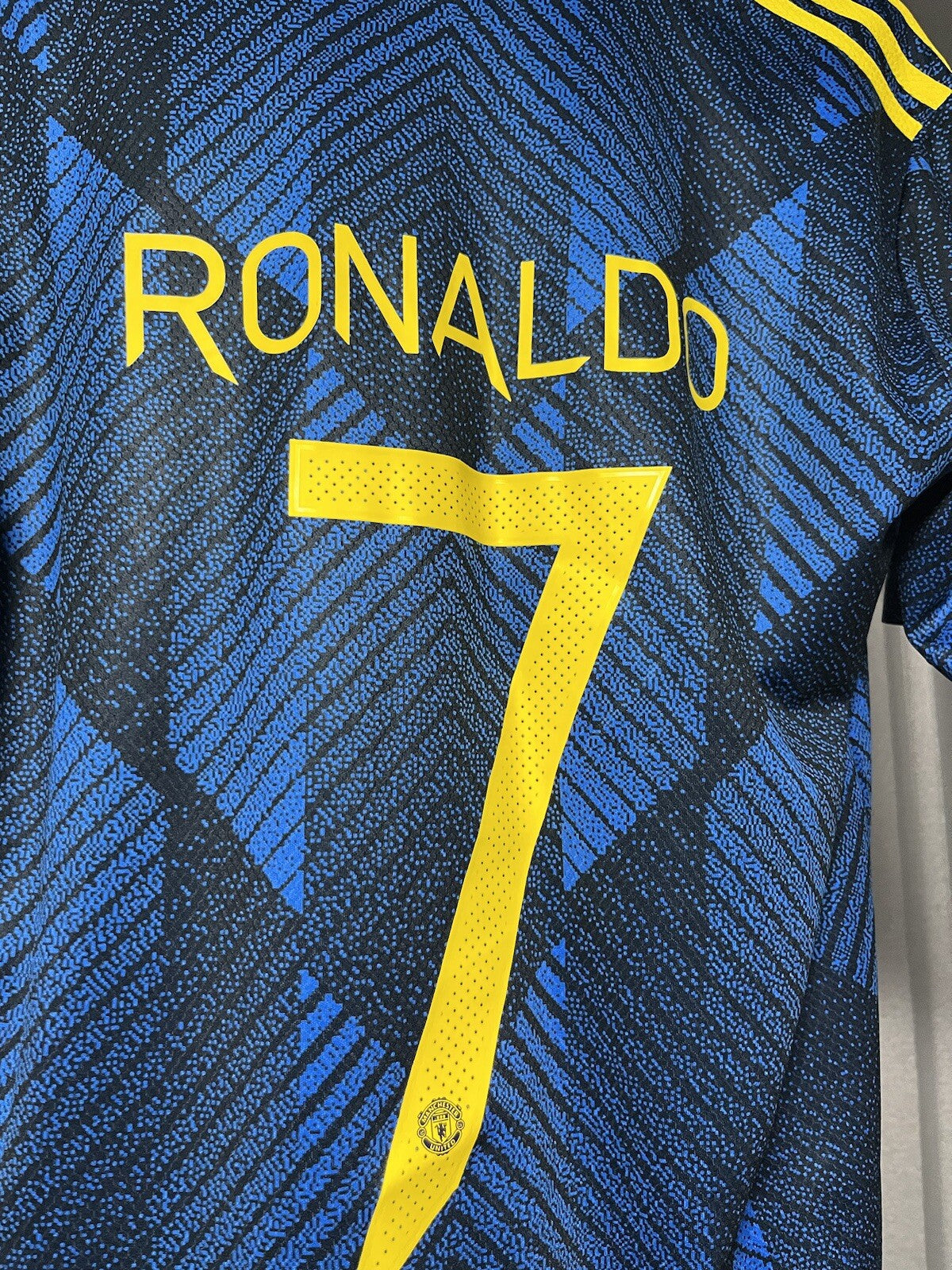 Manchester United Third Shirt 2021/22 Medium Ronaldo 7 Genuine Adidas GM4616