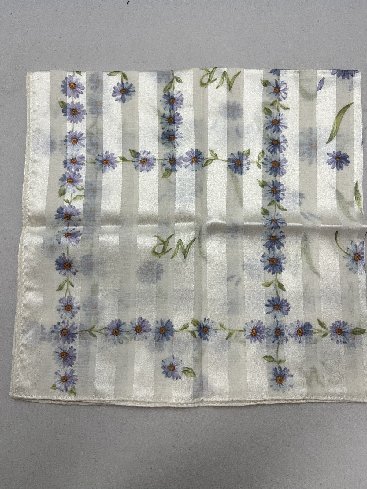 NINA RICCI Small Silk/Cotton handkerchief - Floral  - 52 x 52 cm
