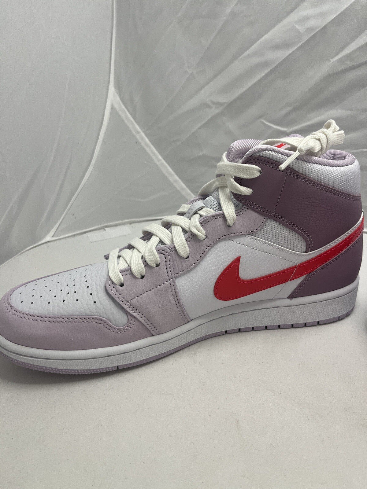 Nike Air Jordan 1 Mid Valentines Day Sneakers Unisex Size UK 9.5 (New in Box)