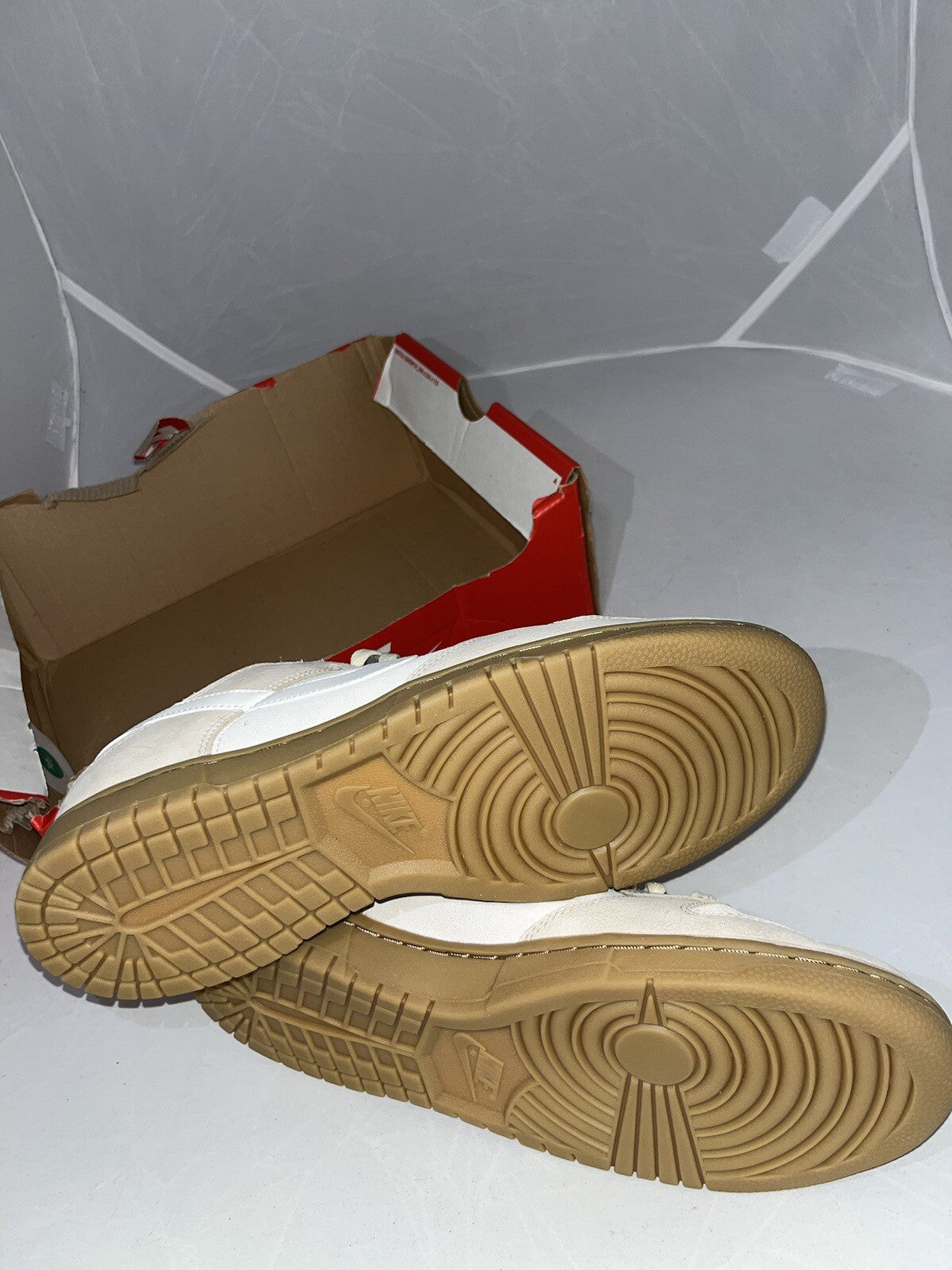 New Nike Dunk Low SE Light Orewood Gum Mens Size 9.5