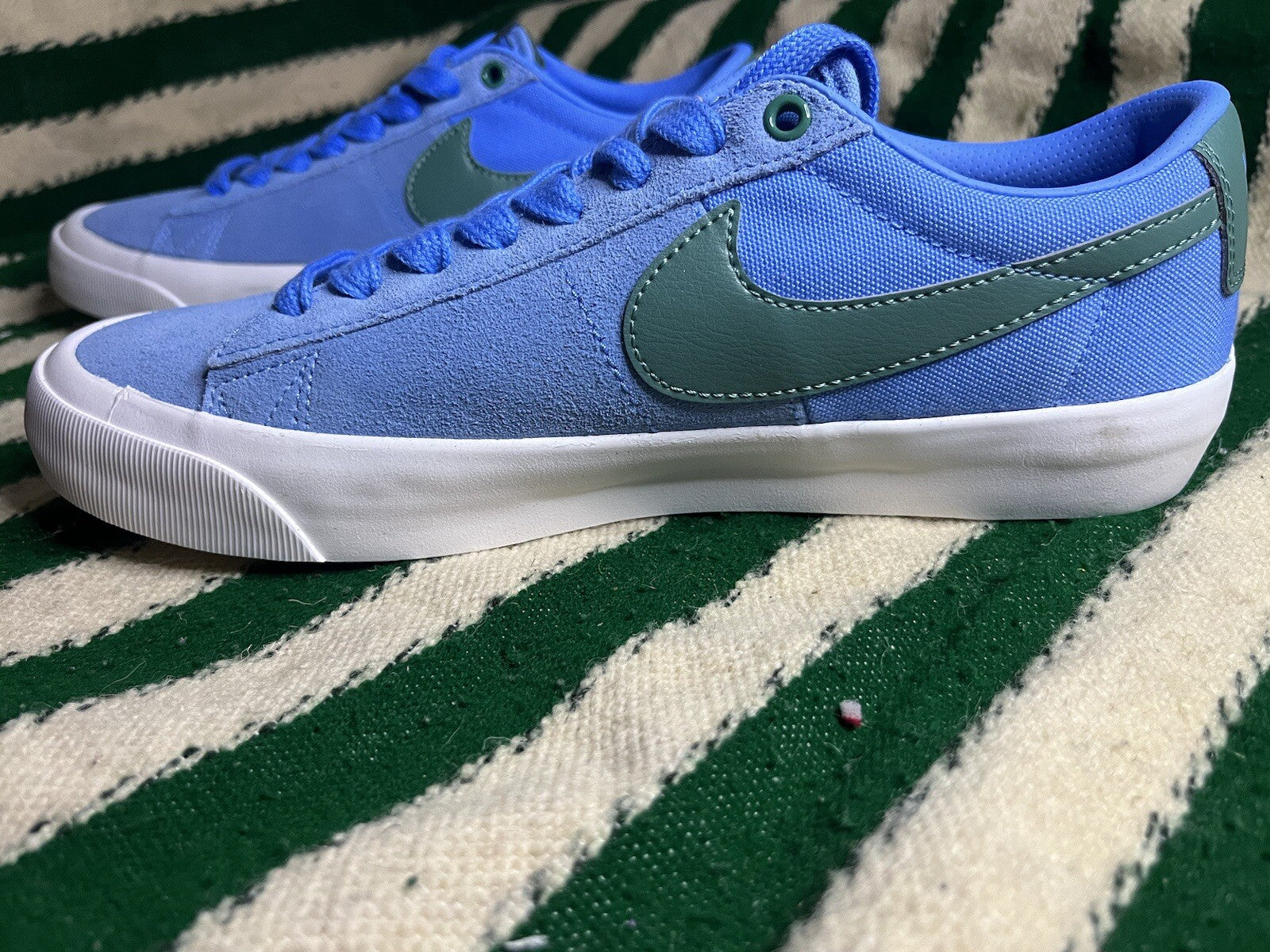 Nike SB Zoom Blazer Low Pro GT University Blue Athletic Shoes Size UK 6.5/US 7.5