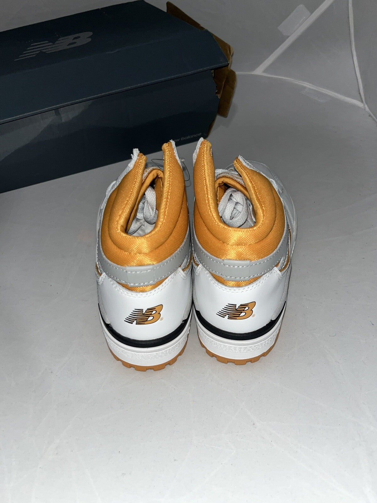 New Balance 650 Hi Trainers - UK Size 6.5 - Orange White Brand new box damage