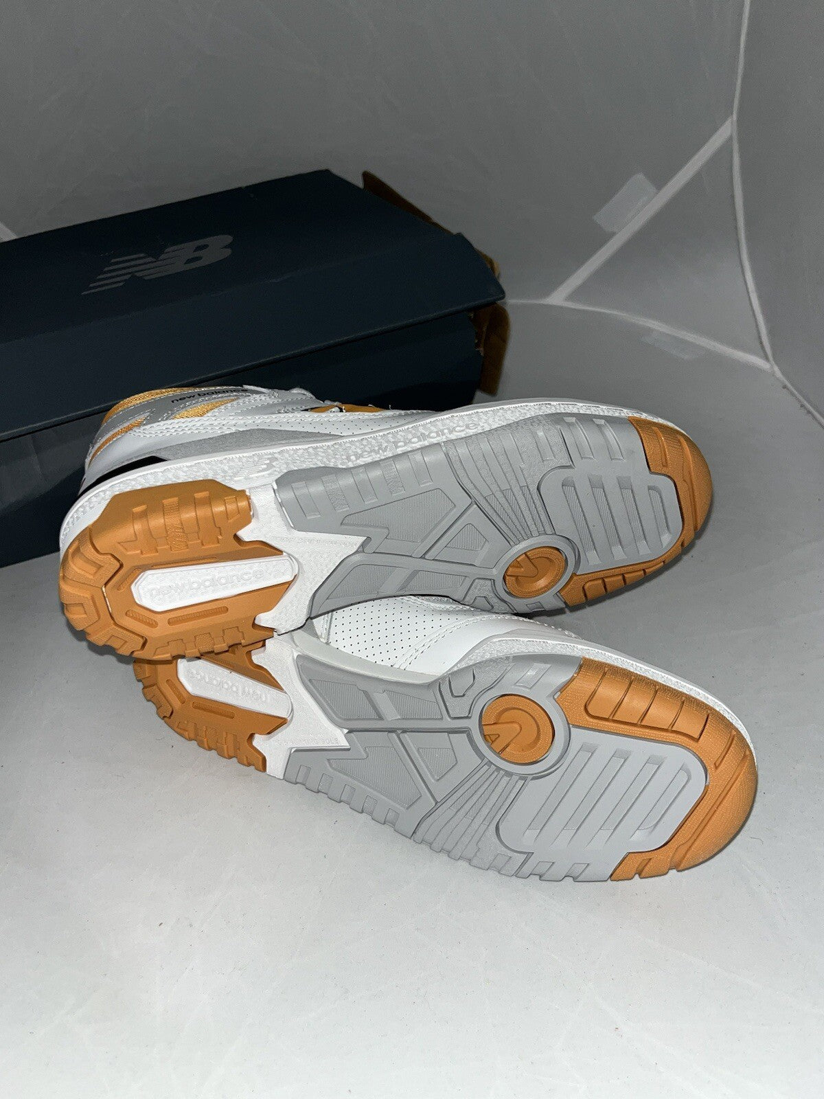 New Balance 650 Hi Trainers - UK Size 6.5 - Orange White Brand new box damage