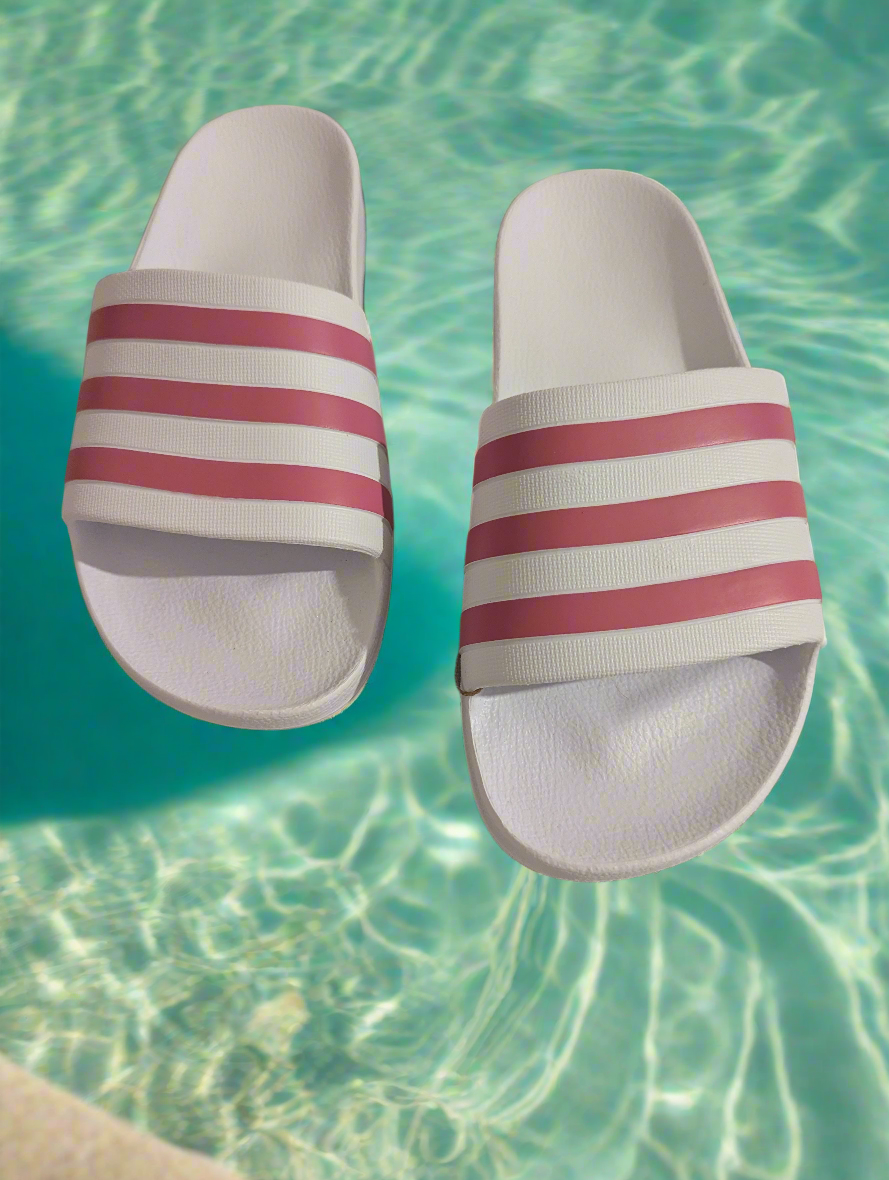 Adilette Aqua Slides