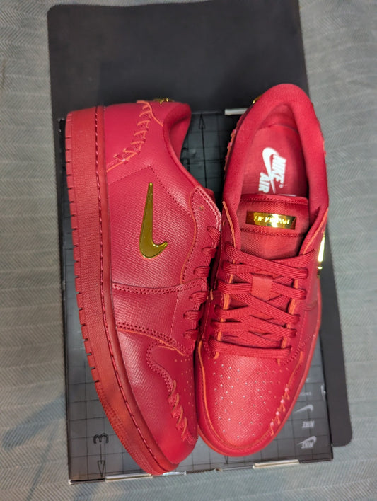 NEW Nike Air Jordan 1 Low WMN 11 Method of Make Black Metallic Gold FN5032-007