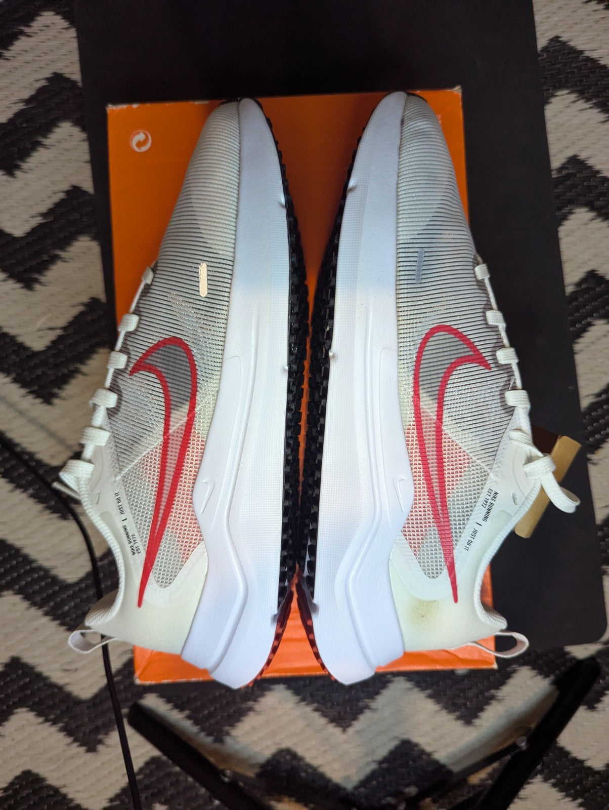 Nike Downshifter 12 Low Platinum Tint/LT Crimson  DD9293-009 Men's Size 7 NWOB