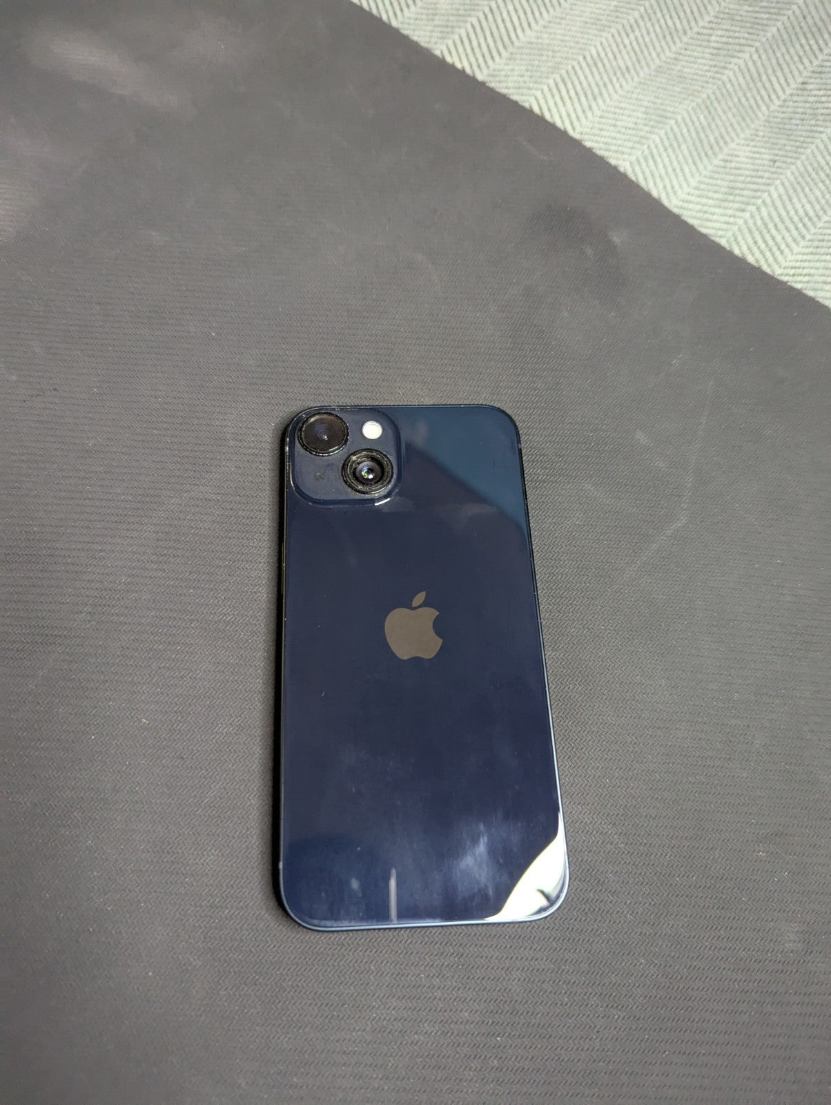 Apple iPhone 13 Mini 128gb pin locked