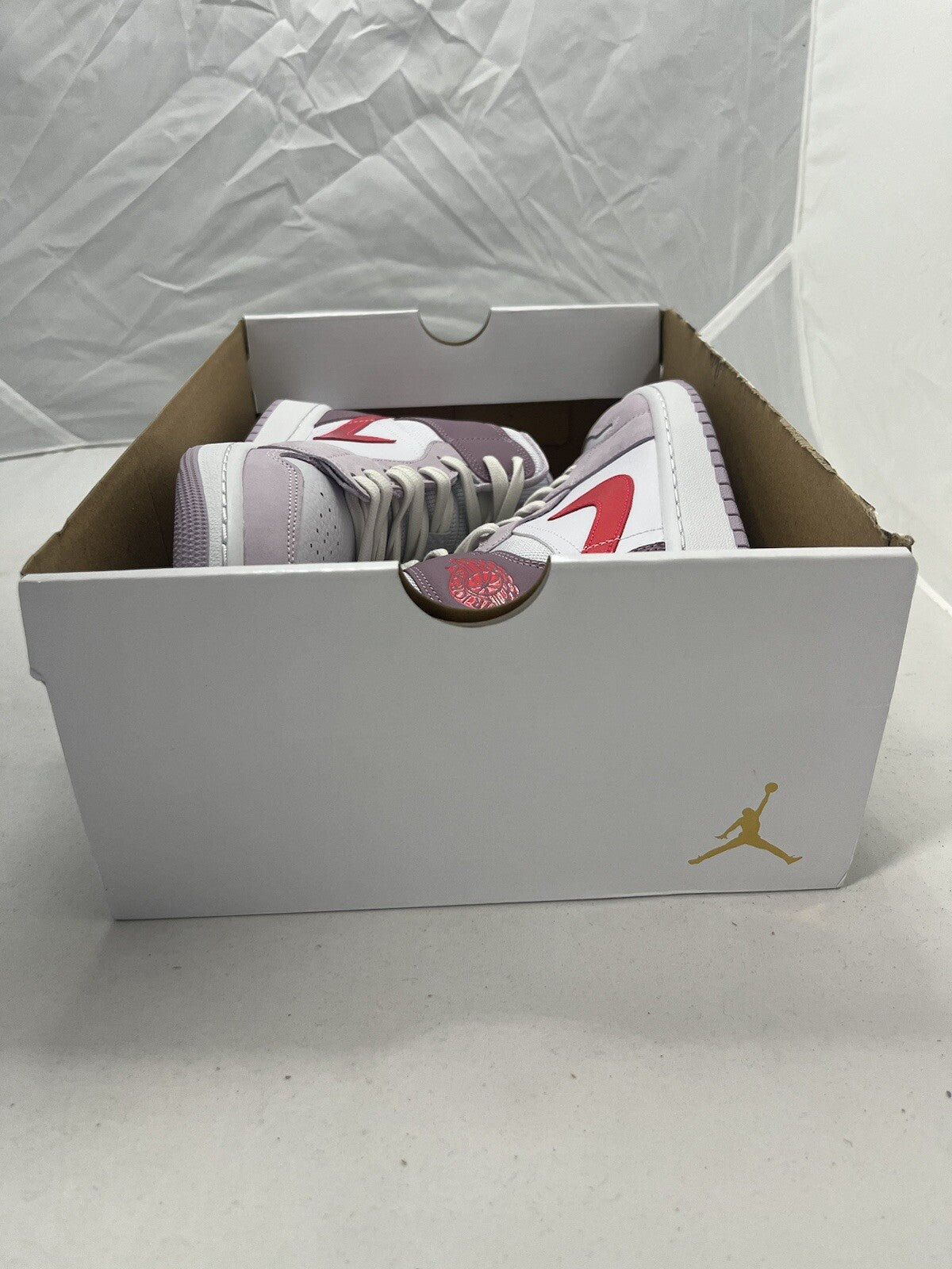 Nike Air Jordan 1 Mid Valentines Day Sneakers Unisex Size UK 9.5 (New in Box)