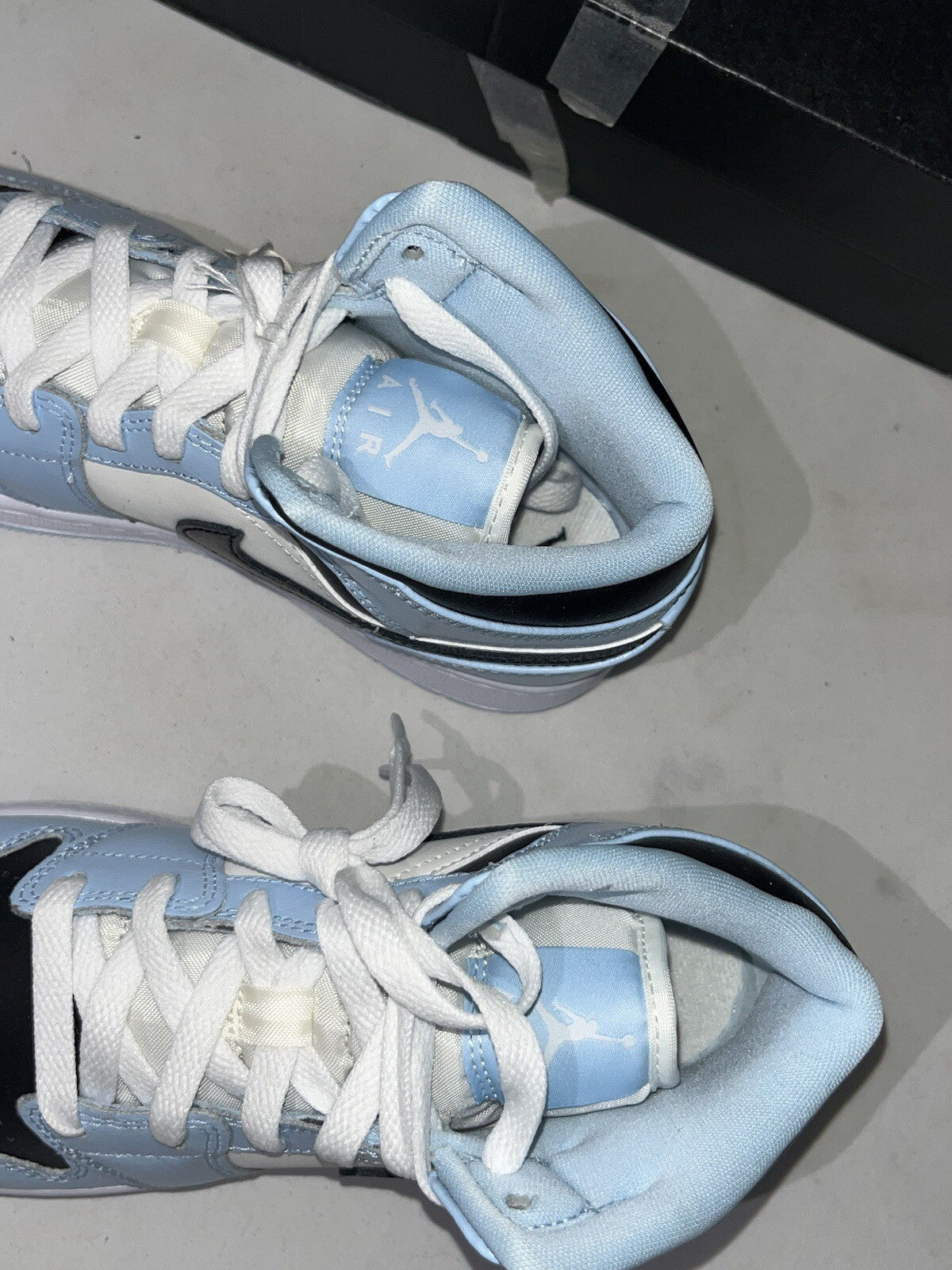 Nike Air Jordan 1 Mid Ice Blue GS Size UK 4.5 - 
