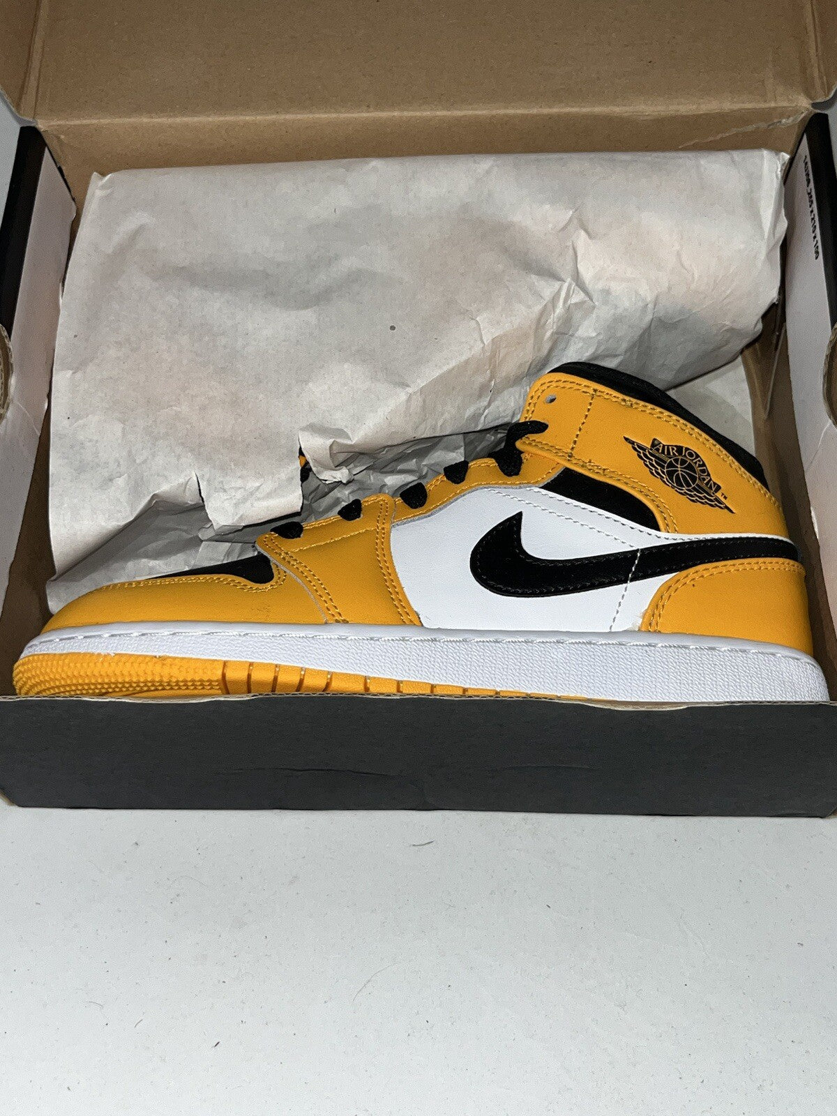 NIKE AIR JORDAN 1 MID GS -TAXI BLACK AND yellow -UK4