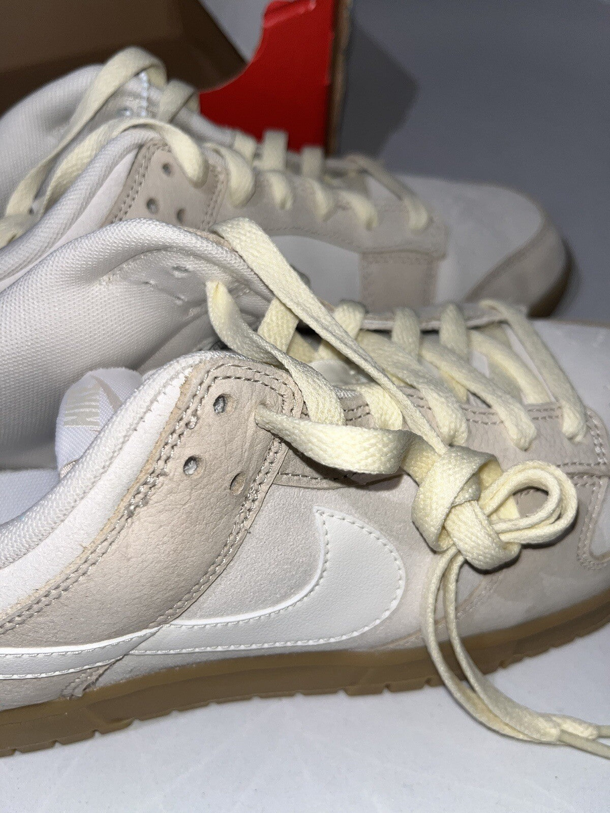New Nike Dunk Low SE Light Orewood Gum Mens Size 9.5 