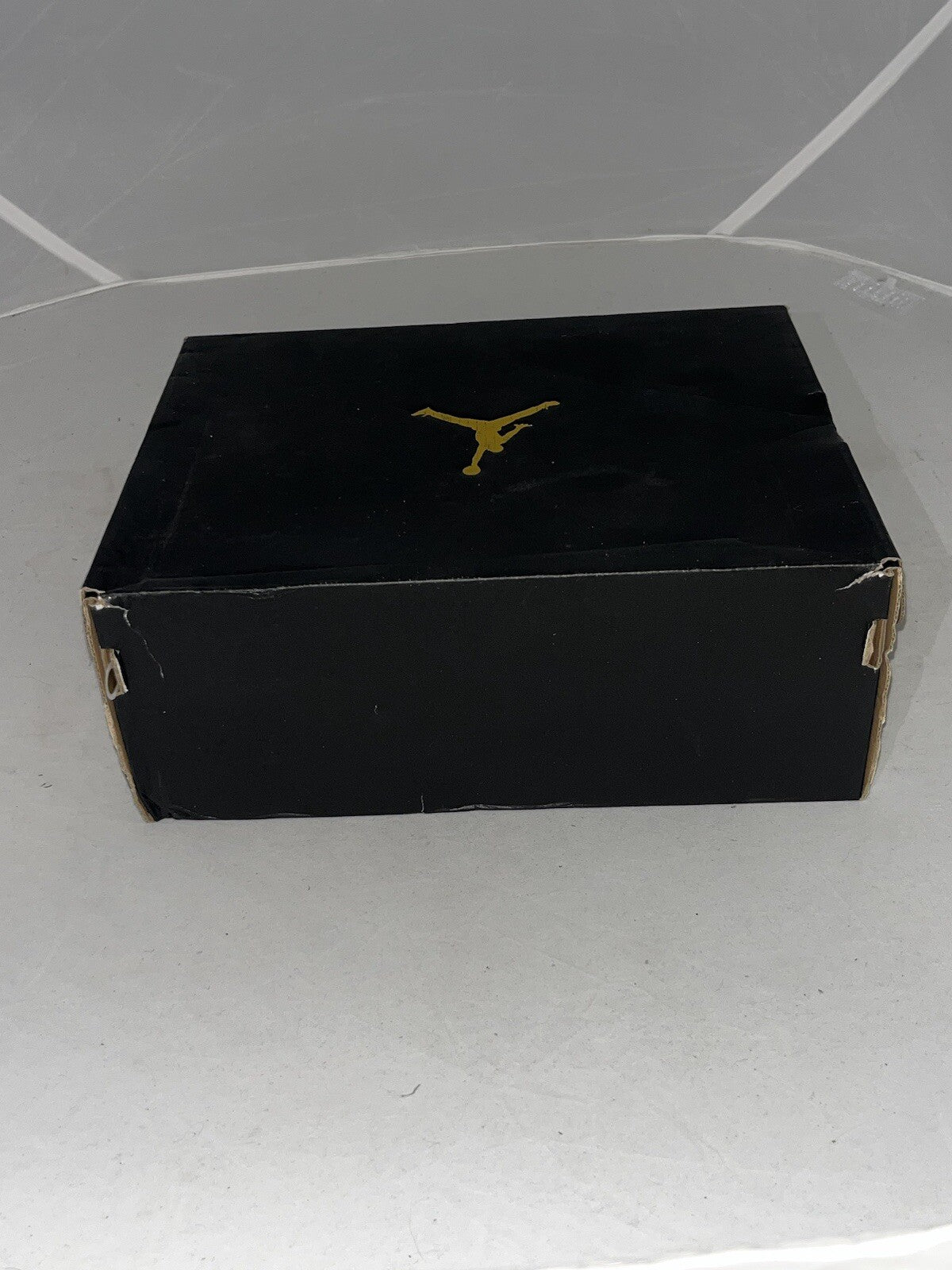 NIKE AIR JORDAN 1 MID GS -TAXI BLACK AND yellow -UK4
