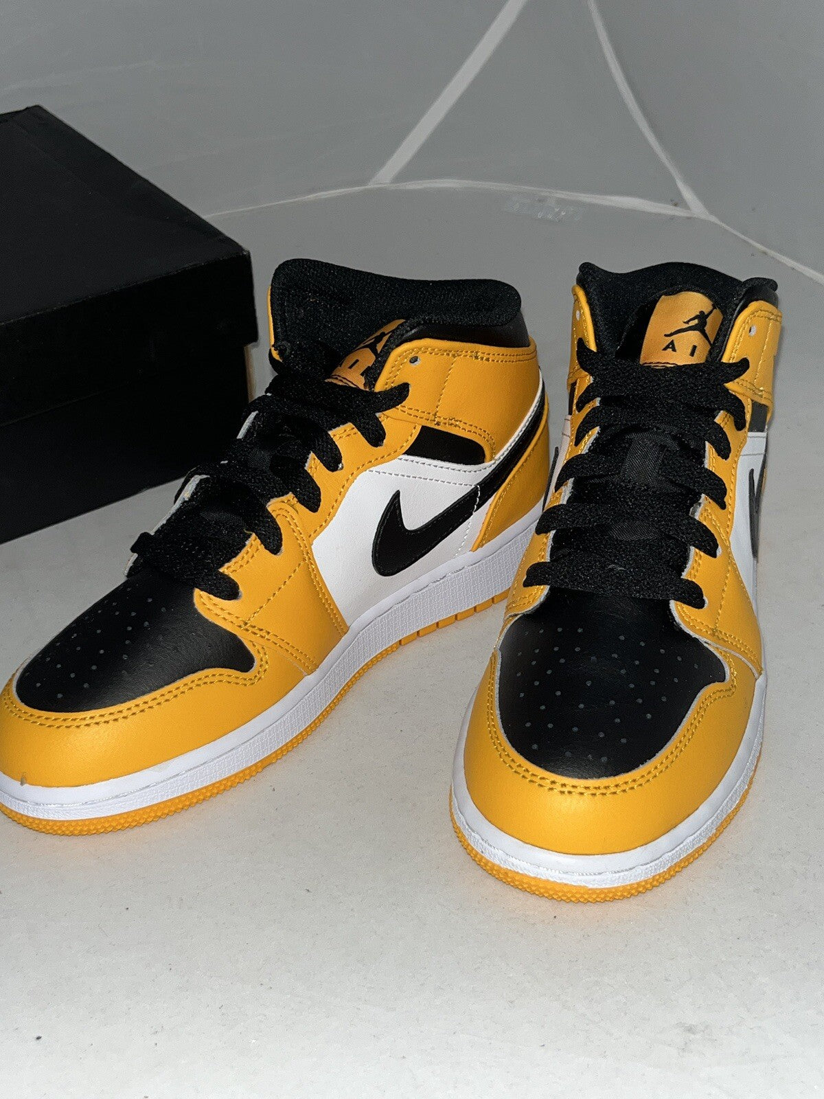 NIKE AIR JORDAN 1 MID GS -TAXI BLACK AND yellow -UK4