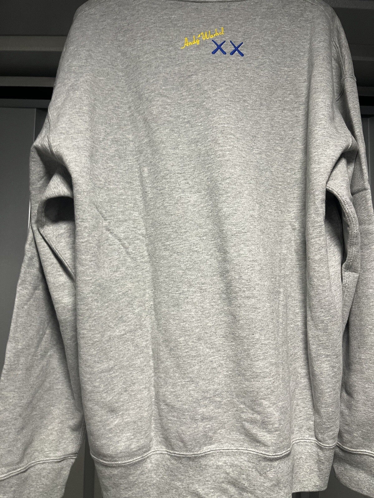 KAWS + WARHOL UNIQLO UT GRAPHIC SWEATSHIRT (XL/X-LARGE) 