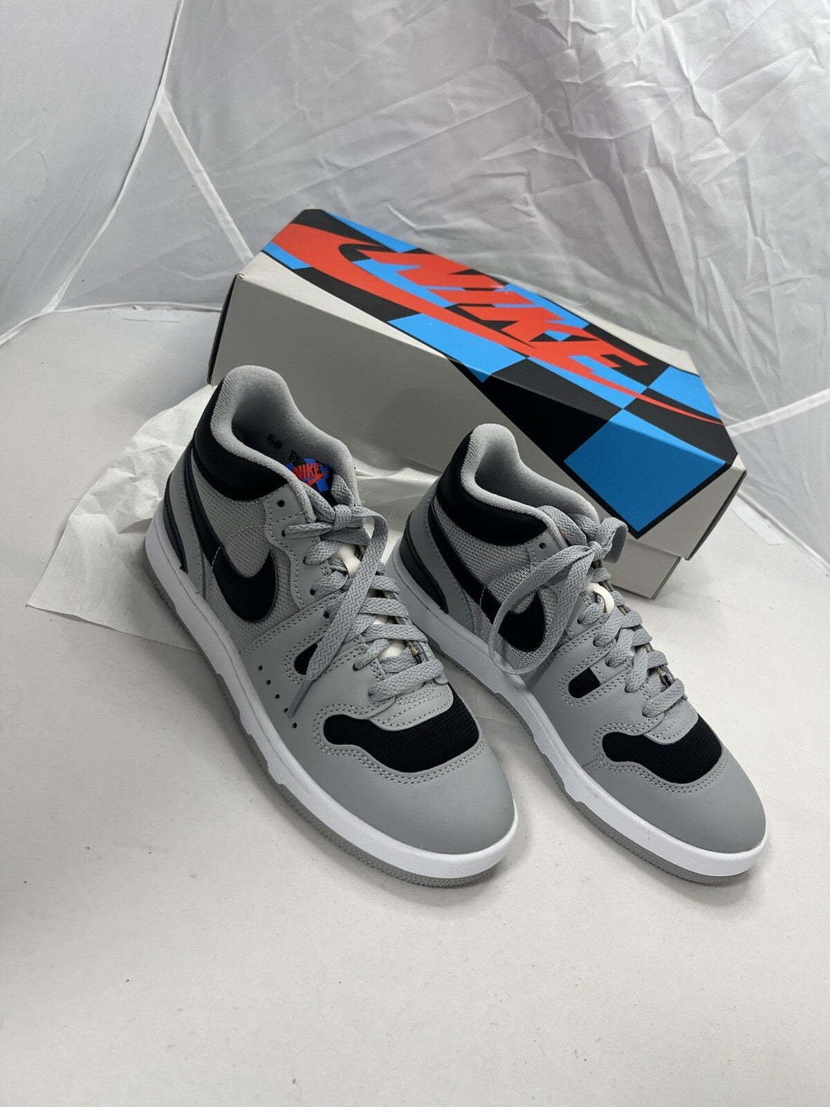 NIKE 7392 ATTACK QS SP LOW UNISEX TRAINERS GREY WHITE BLACK 