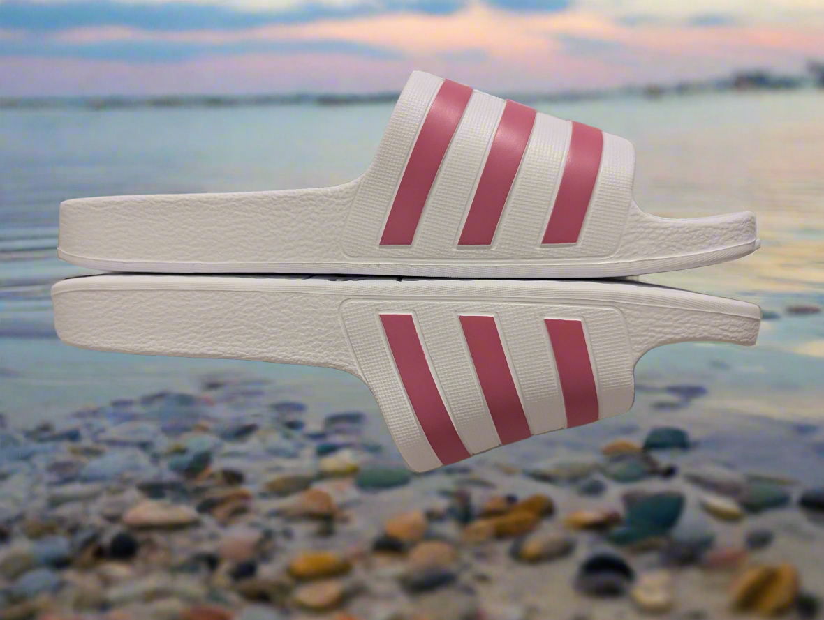 Adilette Aqua Slides