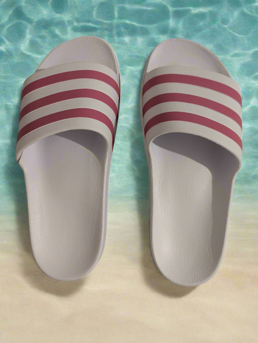 Adilette Aqua Slides