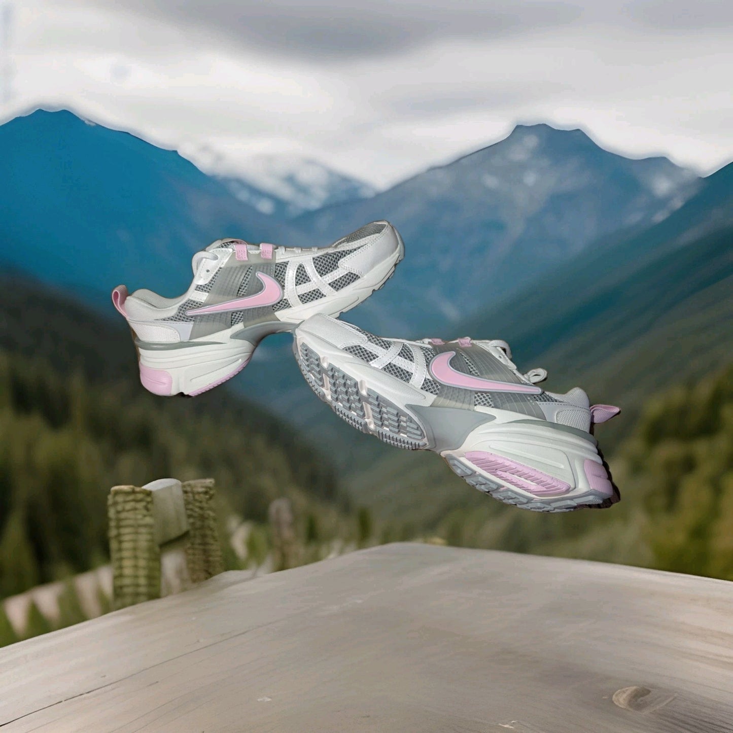 Nike V2K Run Trainers